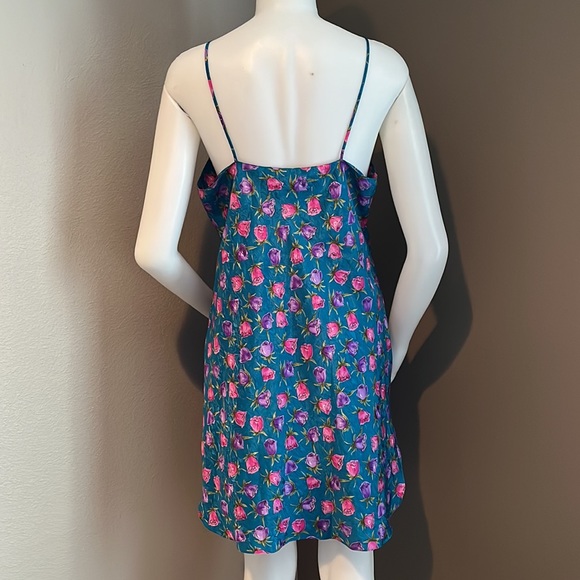 Today Tonight Vintage Floral Nightgown - Picture 2 of 4